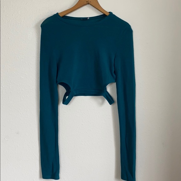 Tobi Tops - Tobi turquoise cut out crop top